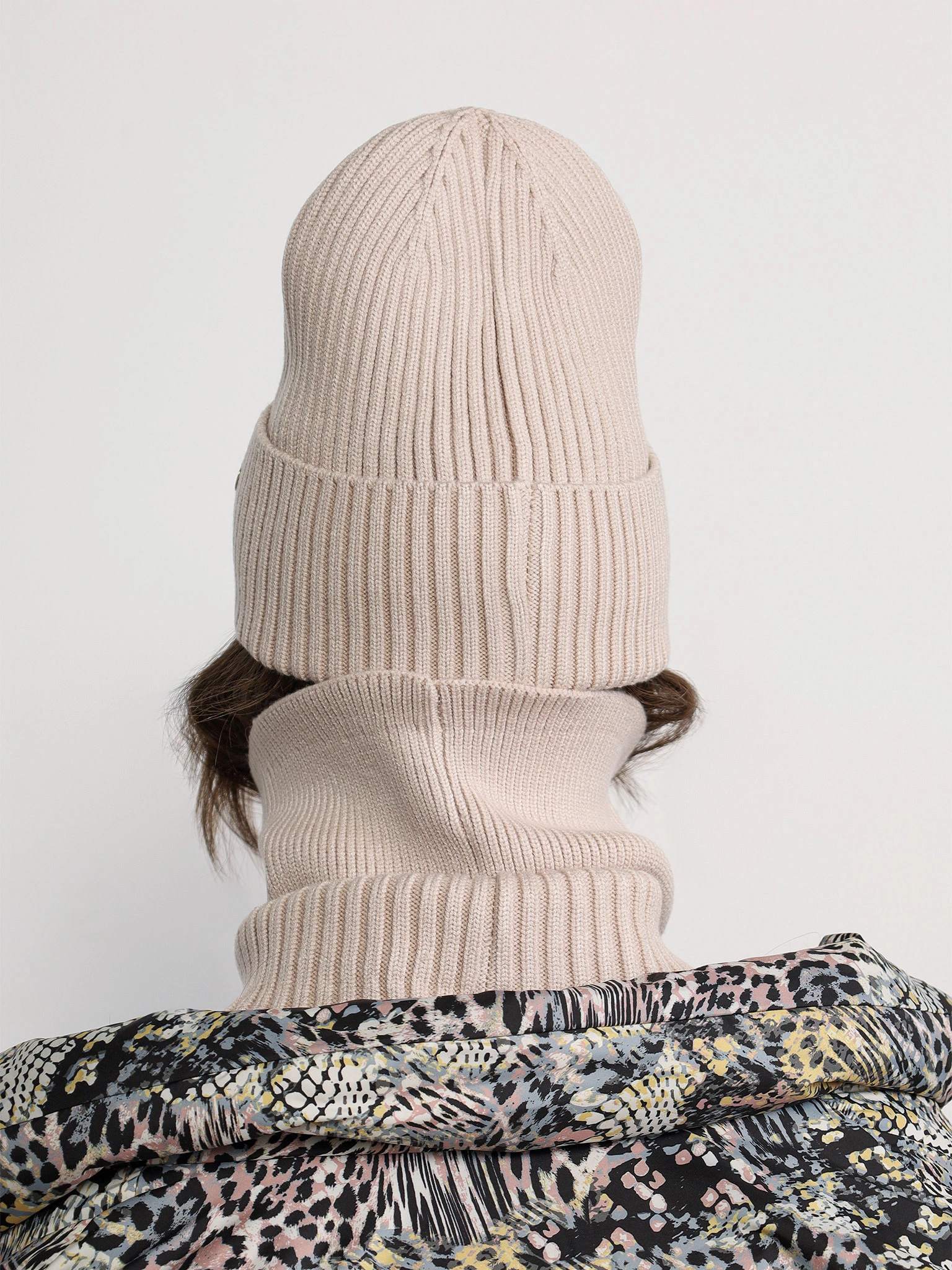 Шарф-снуд бежевого цвета